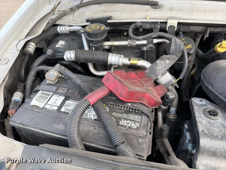 image for item FH6394 2013 Ford Glaval E450 shuttle bus