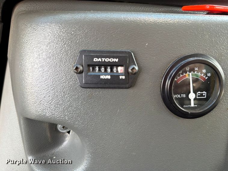 image for item FH6396 2013 Ford E450 shuttle bus