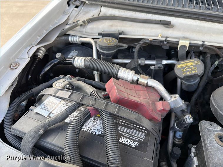 image for item FH6396 2013 Ford E450 shuttle bus