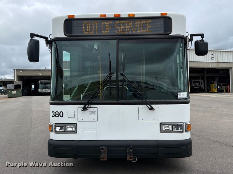 image for item FH6398 2011 Gillig G27B102N4 transit bus