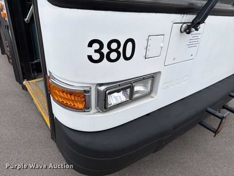 image for item FH6398 2011 Gillig G27B102N4 transit bus