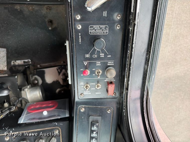 image for item FH6398 2011 Gillig G27B102N4 transit bus