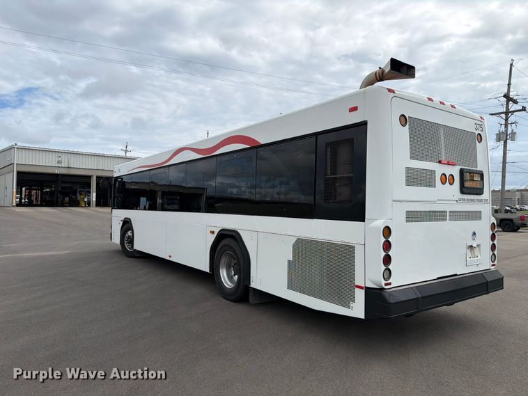 image for item FH6411 2011 Gillig G27B102N4 transit bus