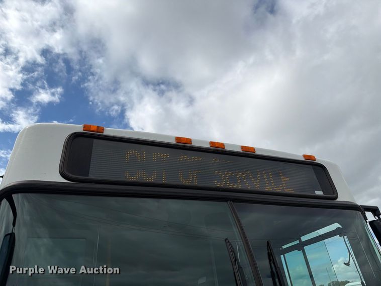 image for item FH6411 2011 Gillig G27B102N4 transit bus