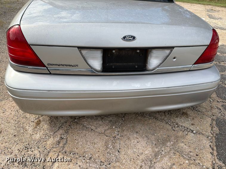 image for item FH6414 2006 Ford  Crown Victoria Police Interceptor 