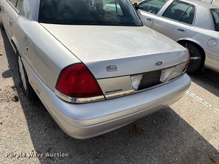 image for item FH6417 2007 Ford Crown Victoria Police Interceptor 
