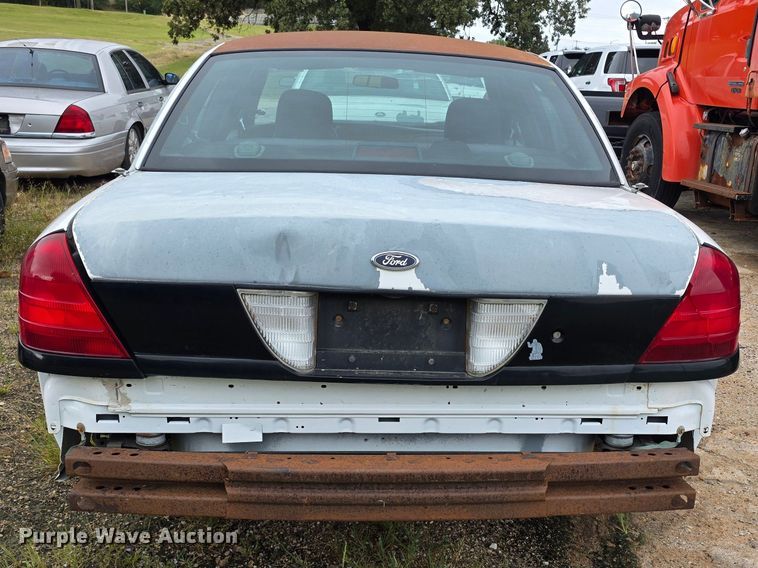 image for item FH6429 2008 Ford  Crown Victoria Police Interceptor 
