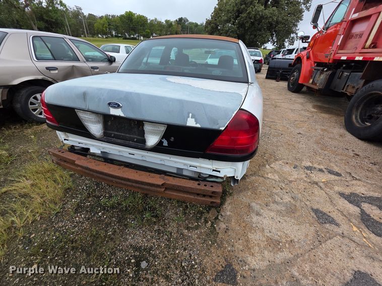 image for item FH6429 2008 Ford  Crown Victoria Police Interceptor 