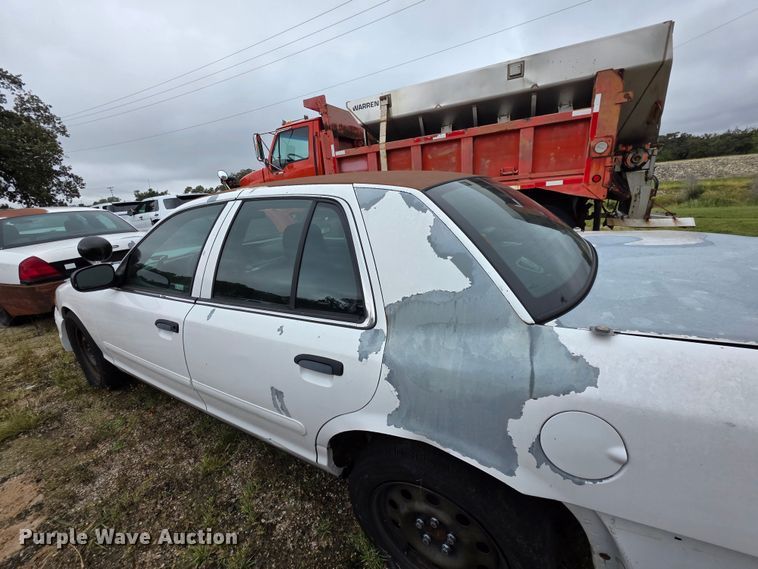 image for item FH6429 2008 Ford  Crown Victoria Police Interceptor 