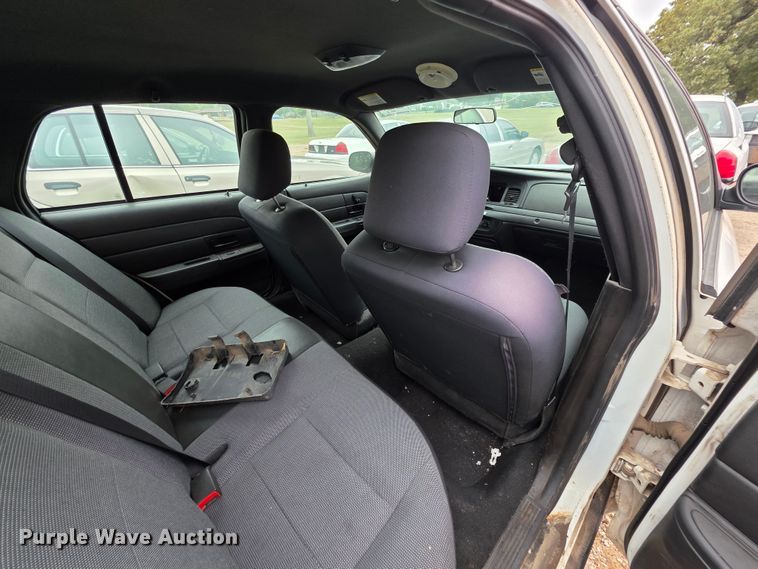 image for item FH6429 2008 Ford  Crown Victoria Police Interceptor 