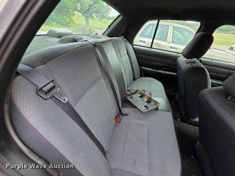 image for item FH6429 2008 Ford  Crown Victoria Police Interceptor 
