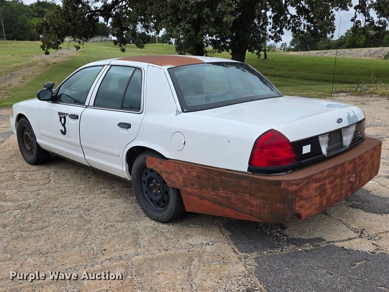 image for item FH6430 2005 Ford  Crown Victoria Police Interceptor 