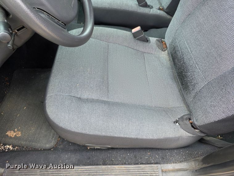 image for item FH6430 2005 Ford  Crown Victoria Police Interceptor 