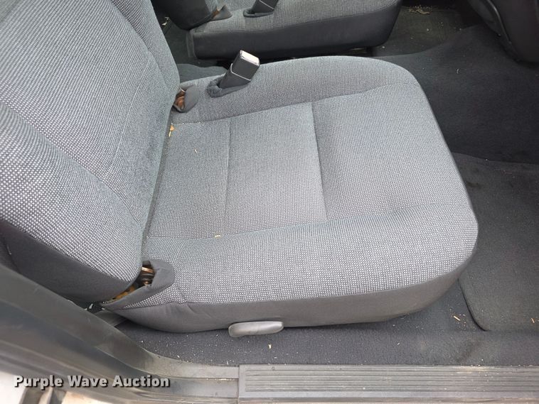 image for item FH6430 2005 Ford  Crown Victoria Police Interceptor 