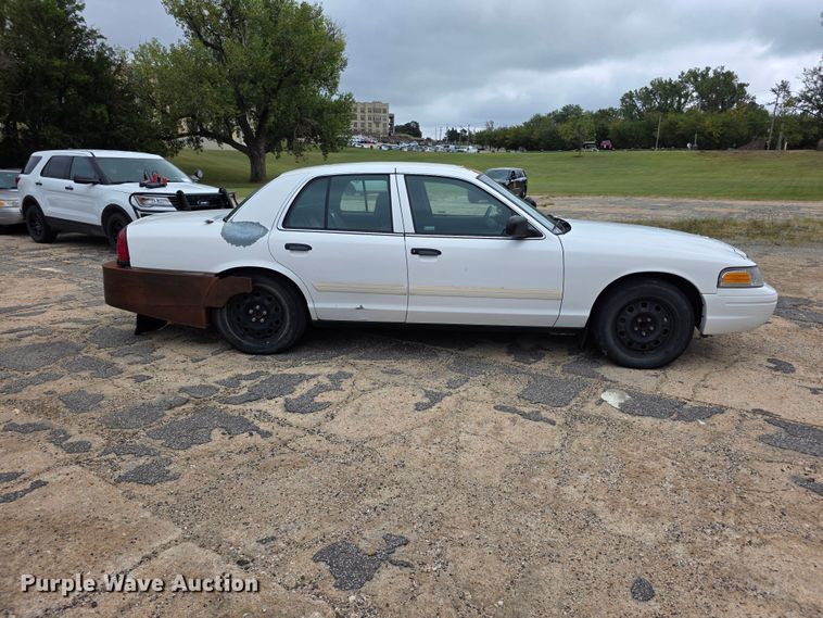 image for item FH6431 2009 Ford  Crown Victoria Police Interceptor 