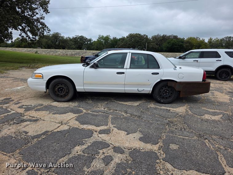 image for item FH6431 2009 Ford  Crown Victoria Police Interceptor 
