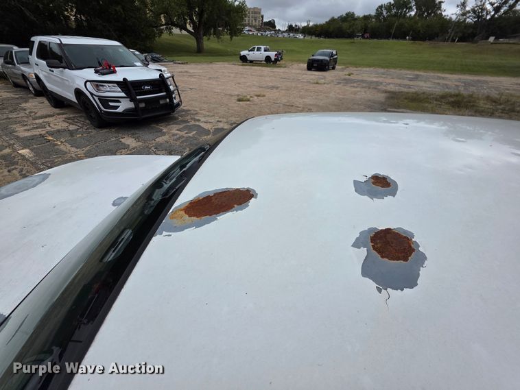 image for item FH6431 2009 Ford  Crown Victoria Police Interceptor 