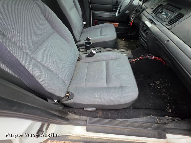 image for item FH6431 2009 Ford  Crown Victoria Police Interceptor 