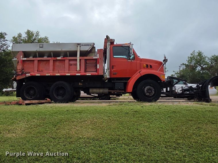image for item FH6436 2001 Sterling  L-Line dump truck