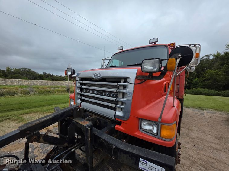 image for item FH6436 2001 Sterling  L-Line dump truck