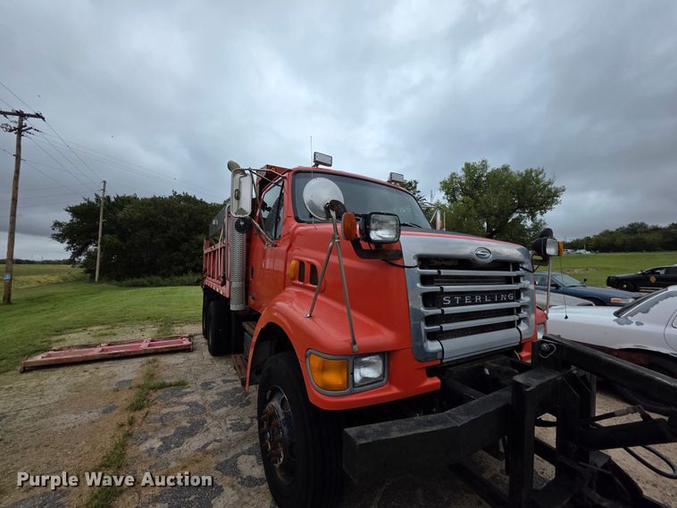 image for item FH6436 2001 Sterling  L-Line dump truck