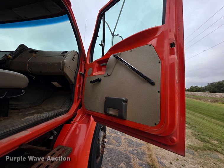 image for item FH6436 2001 Sterling  L-Line dump truck