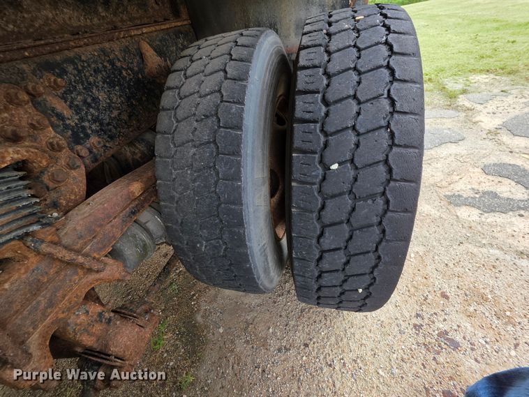 image for item FH6436 2001 Sterling  L-Line dump truck