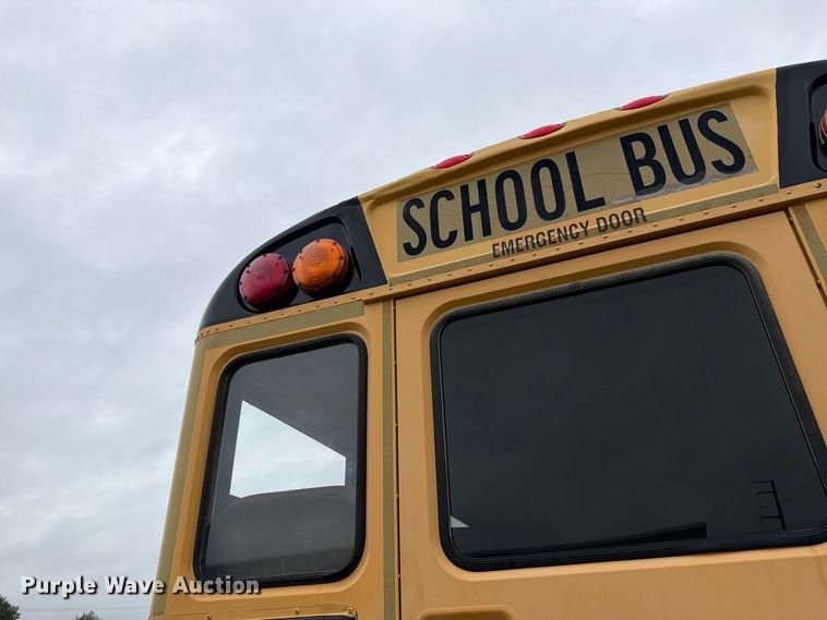 image for item FH6438 2010 IC Bus PB105 school bus