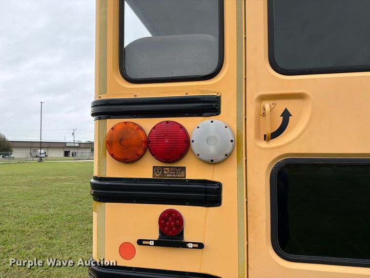 image for item FH6438 2010 IC Bus PB105 school bus