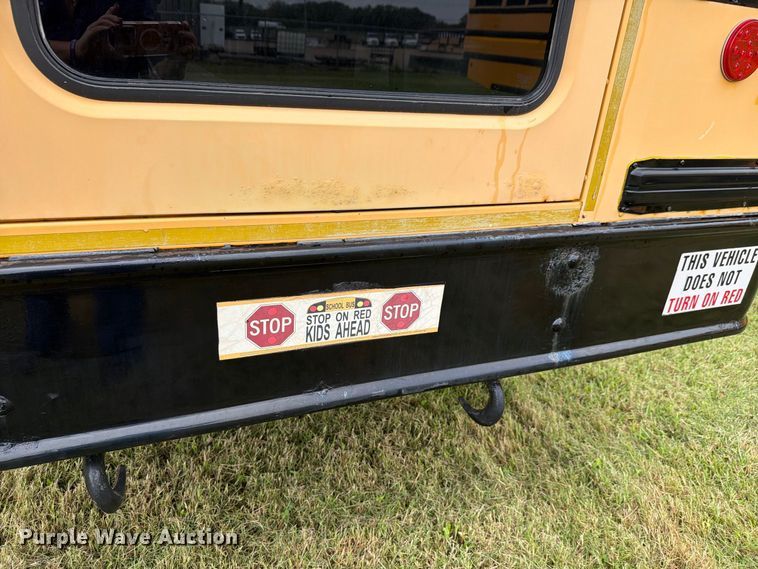 image for item FH6438 2010 IC Bus PB105 school bus
