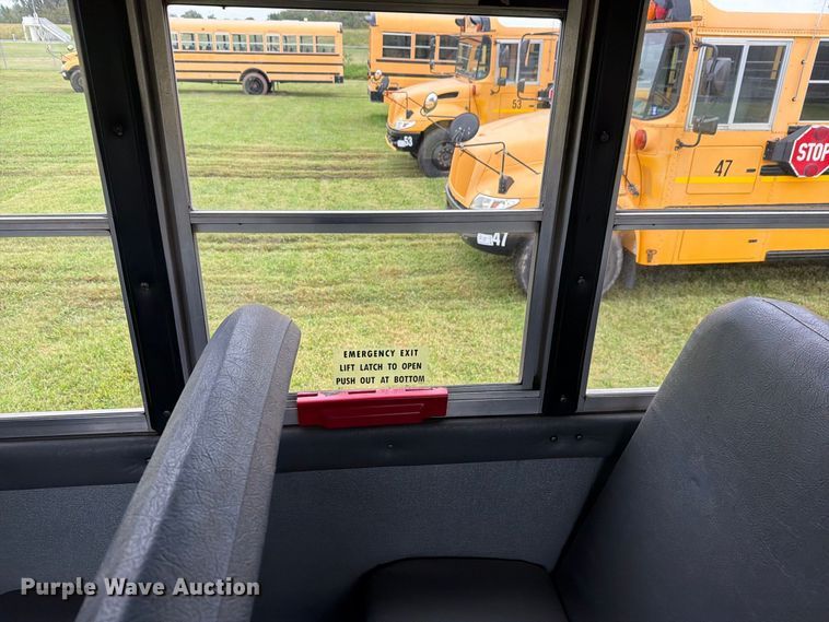 image for item FH6438 2010 IC Bus PB105 school bus