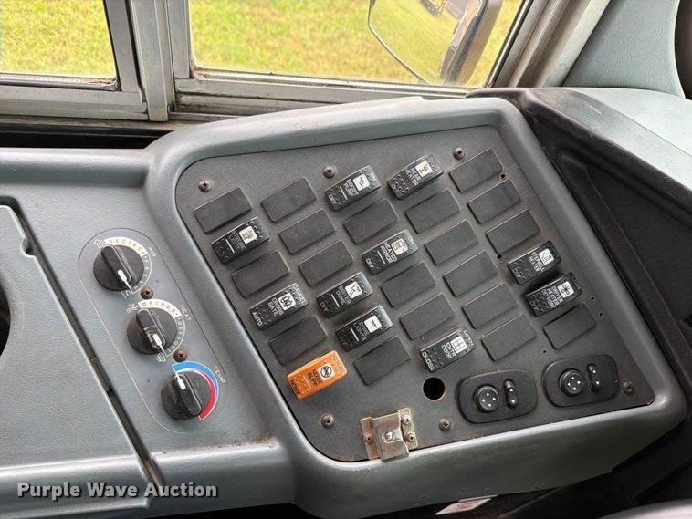 image for item FH6439 2015 IC Bus PB105 school bus