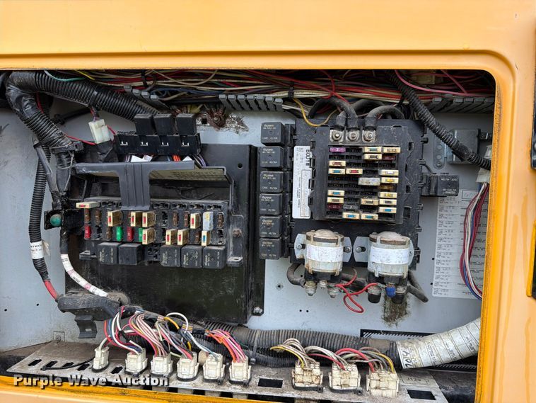 image for item FH6449 2008 IC Bus PB105 school bus
