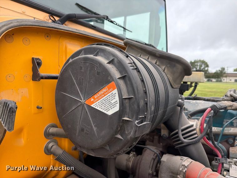 image for item FH6449 2008 IC Bus PB105 school bus