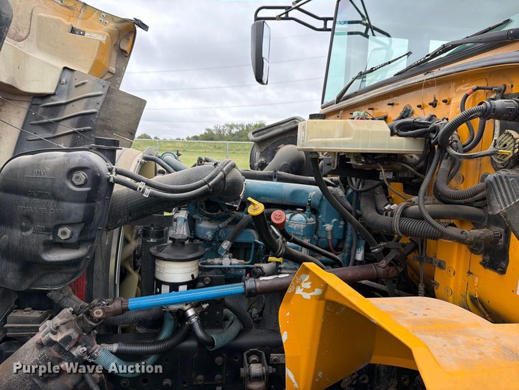 image for item FH6449 2008 IC Bus PB105 school bus