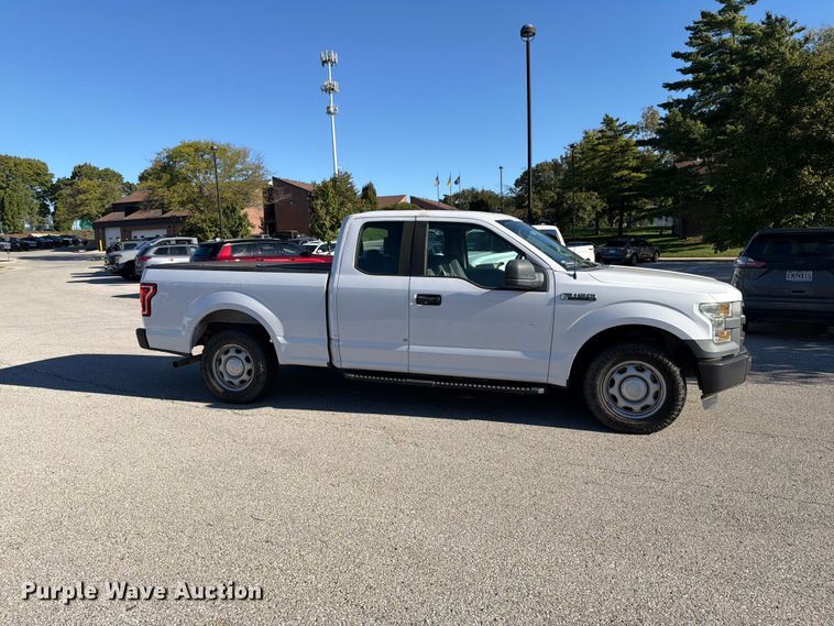 image for item FH6457 2016 Ford F150 XL Ext. Cab pickup truck