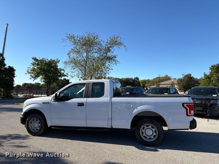 image for item FH6457 2016 Ford F150 XL Ext. Cab pickup truck
