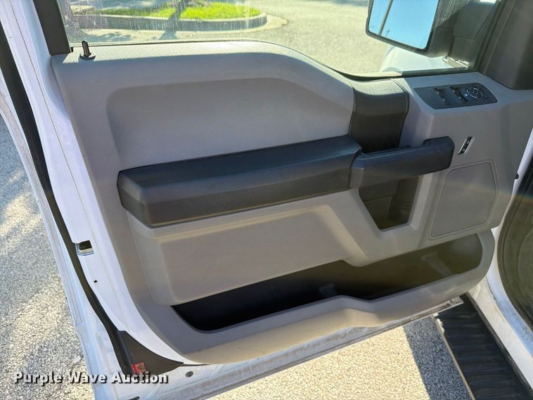 image for item FH6457 2016 Ford F150 XL Ext. Cab pickup truck