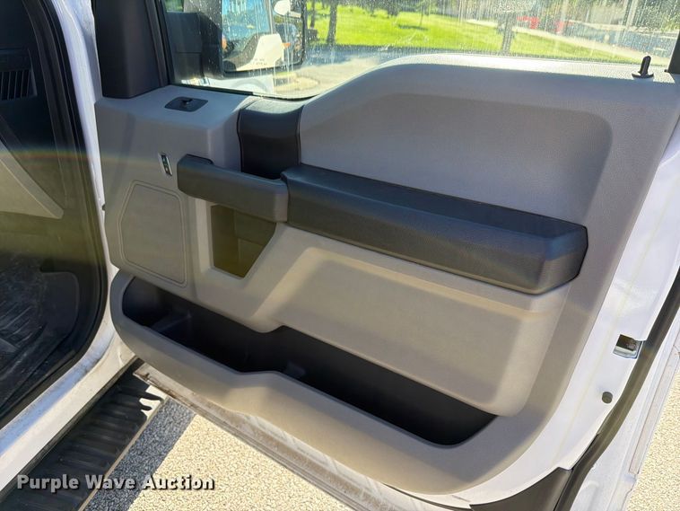 image for item FH6457 2016 Ford F150 XL Ext. Cab pickup truck