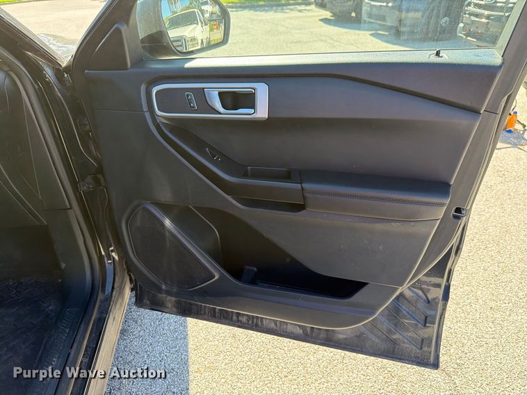image for item FH6461 2021 Ford Explorer Police Interceptor SUV