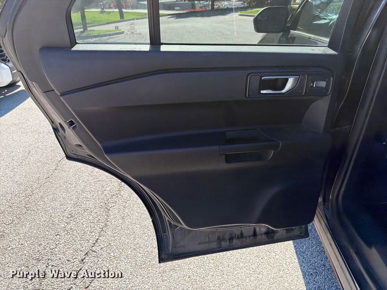 image for item FH6461 2021 Ford Explorer Police Interceptor SUV