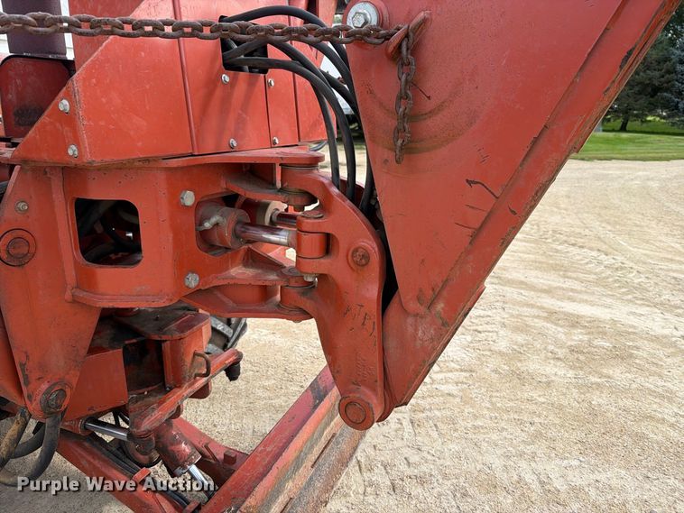 image for item FJ0532 1989 Ditch Witch 5010DD vibratory cable plow