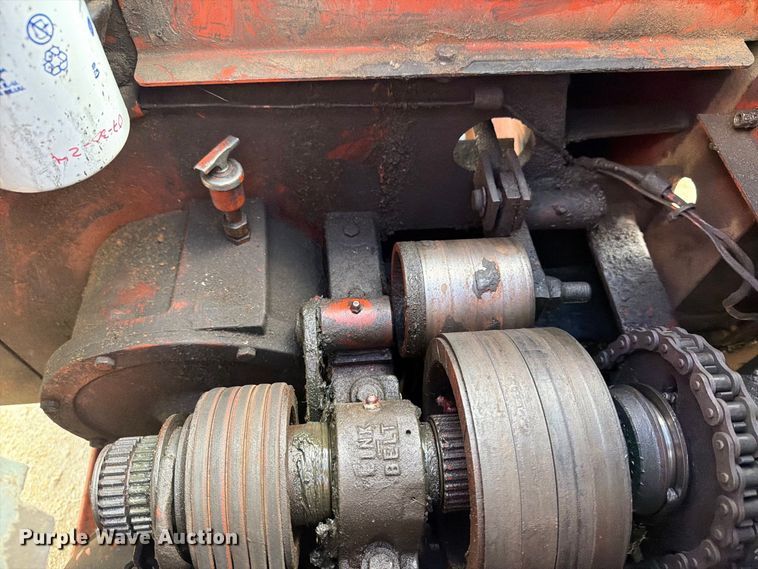 image for item FJ0532 1989 Ditch Witch 5010DD vibratory cable plow