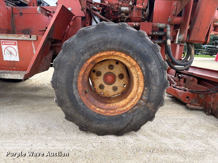 image for item FJ0532 1989 Ditch Witch 5010DD vibratory cable plow