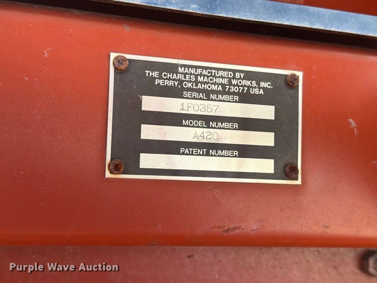 image for item FJ0532 1989 Ditch Witch 5010DD vibratory cable plow