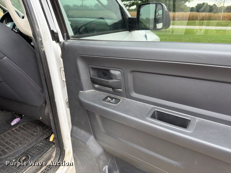 image for item FK3473 2012 Dodge Ram 1500 Crew Cab pickup truck