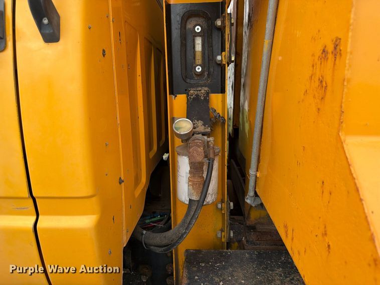 image for item FK3809 2000 GMC C7 dump truck