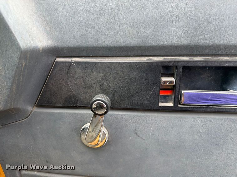 image for item FK3809 2000 GMC C7 dump truck