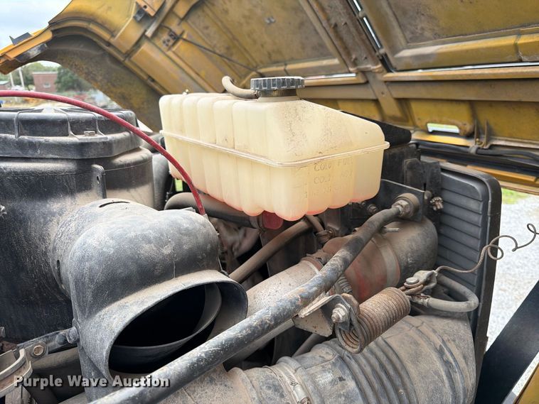 image for item FK3809 2000 GMC C7 dump truck
