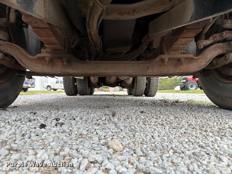 image for item FK3809 2000 GMC C7 dump truck